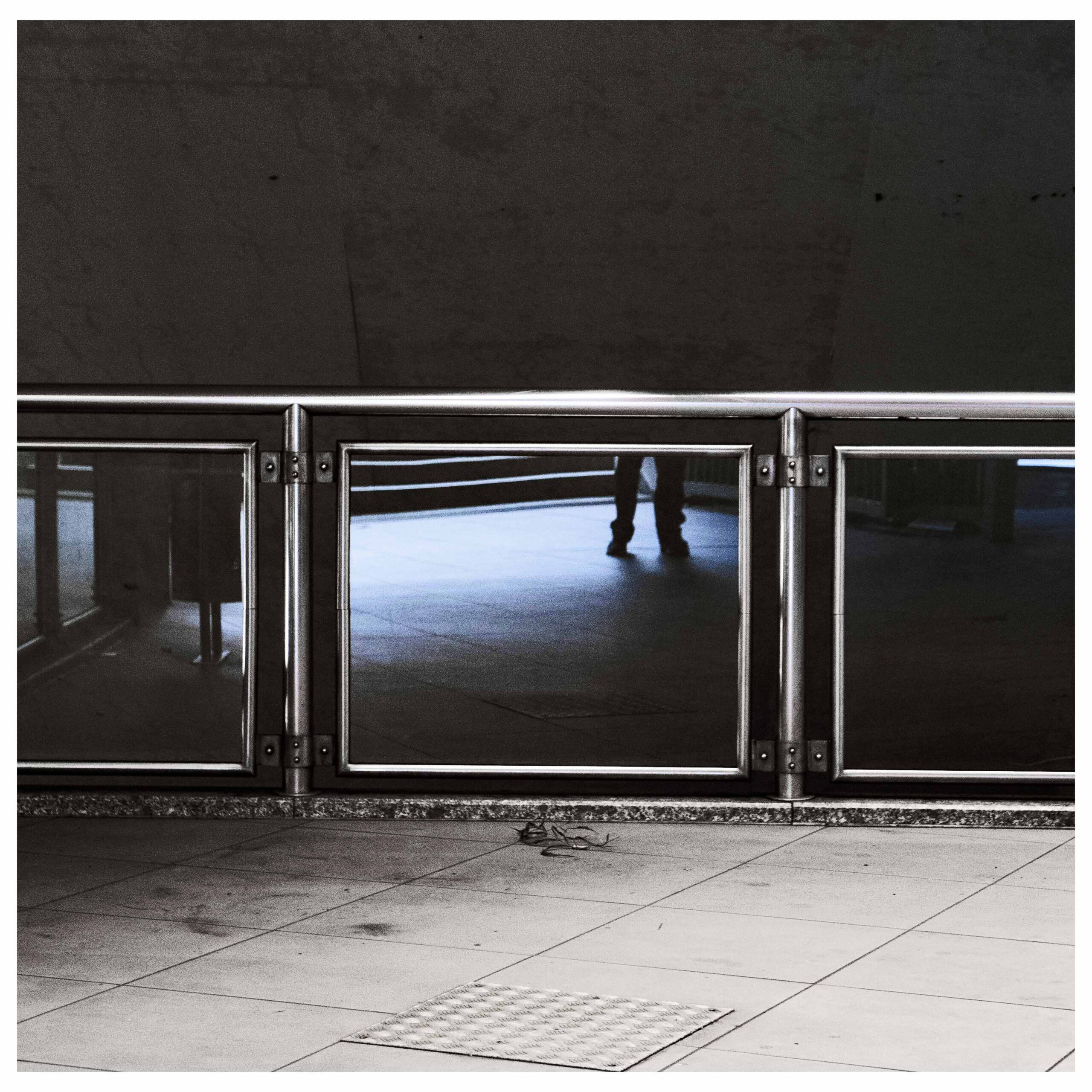 abstraktsurr (10 0von 2)