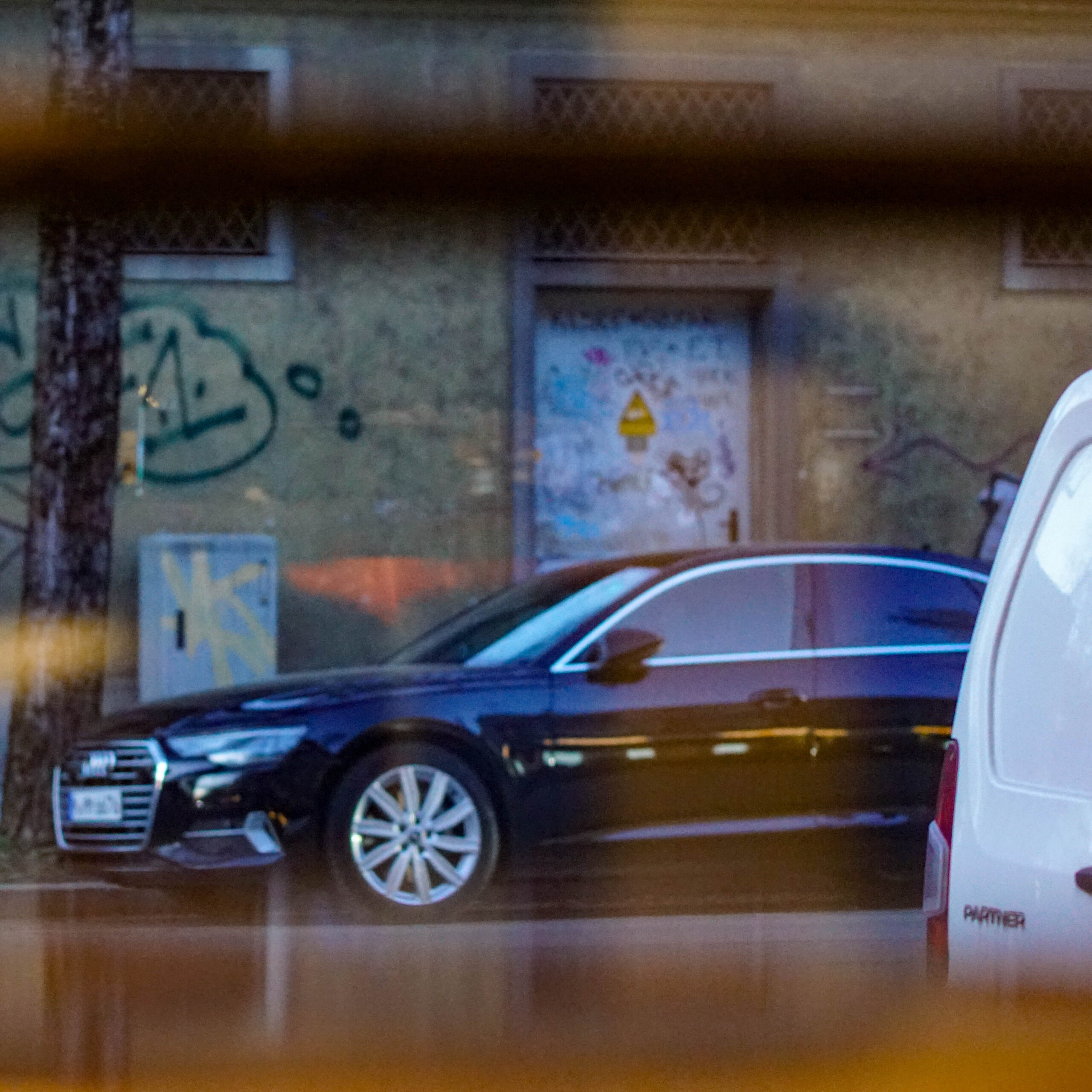 surrplus (121 von 4)